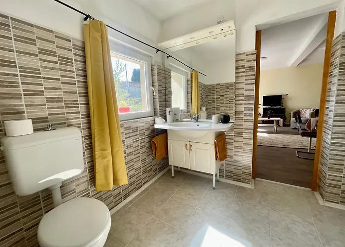 Balatonbozsoki Kucko * Enying